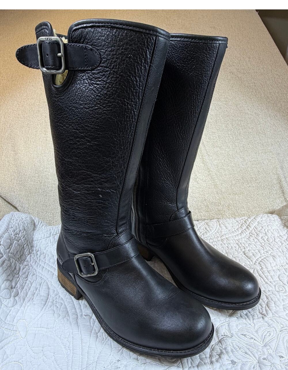 UGG Australia Women's Black 8 Chancery Bomber Fur Lined Leather Winter Boots